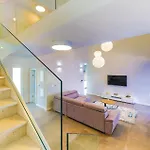 Сasa de vacaciones Five-bedroom In Kastel Kambelovac Kaštela
